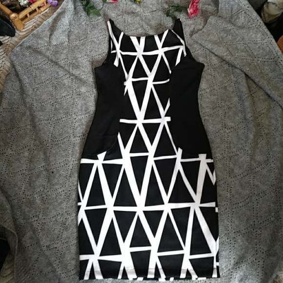 Thera Dresses & Skirts - 🇱🇷🇱🇷❣️Thera Bodycon Shaping Dress